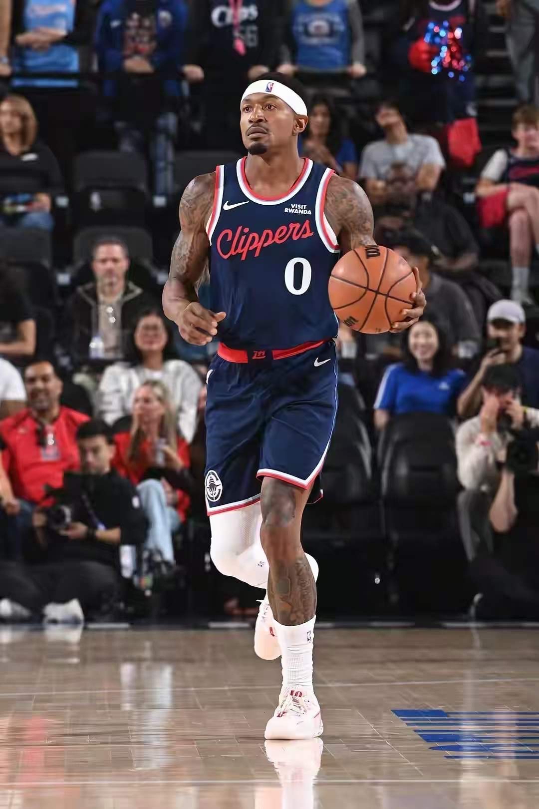 中欧体育官方入口-快船核心球员伤退，球队未来走势成疑，学生一切数据的人用户起来特别.的简单介绍