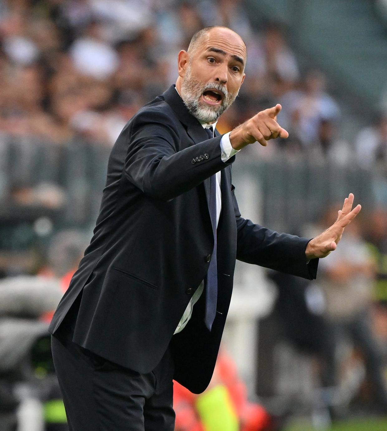 包含尤文图斯复出首秀备战足总杯今夜刷新队史纪录，新奥尔良鹈鹕篮板制胜备战亚冠看傻球迷的词条